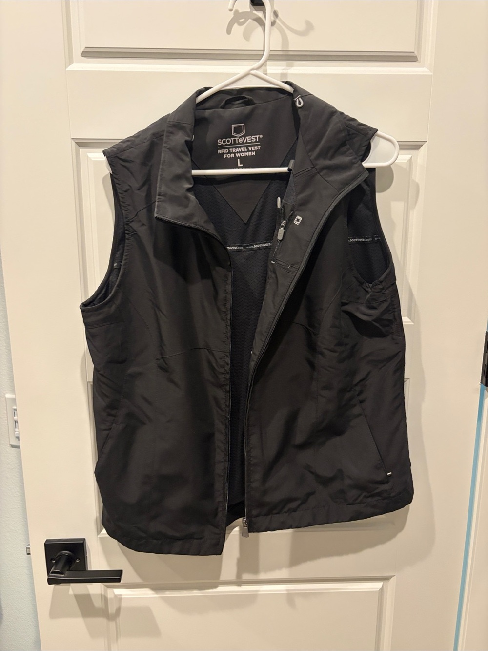 SCOTTeVEST Women’s Black Travel Vest - L
